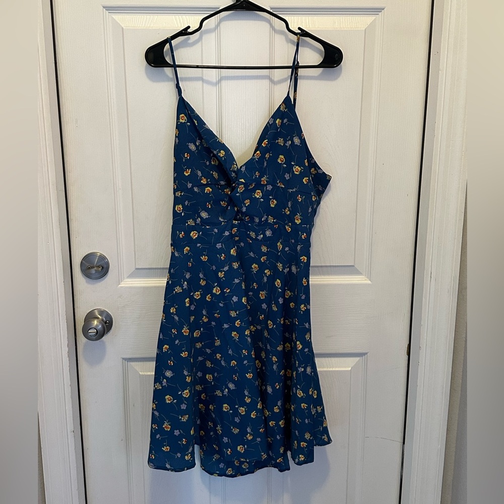 Blue Floral SHEIN Summer Tie Back Dress size 2XL - Picture 2 of 4